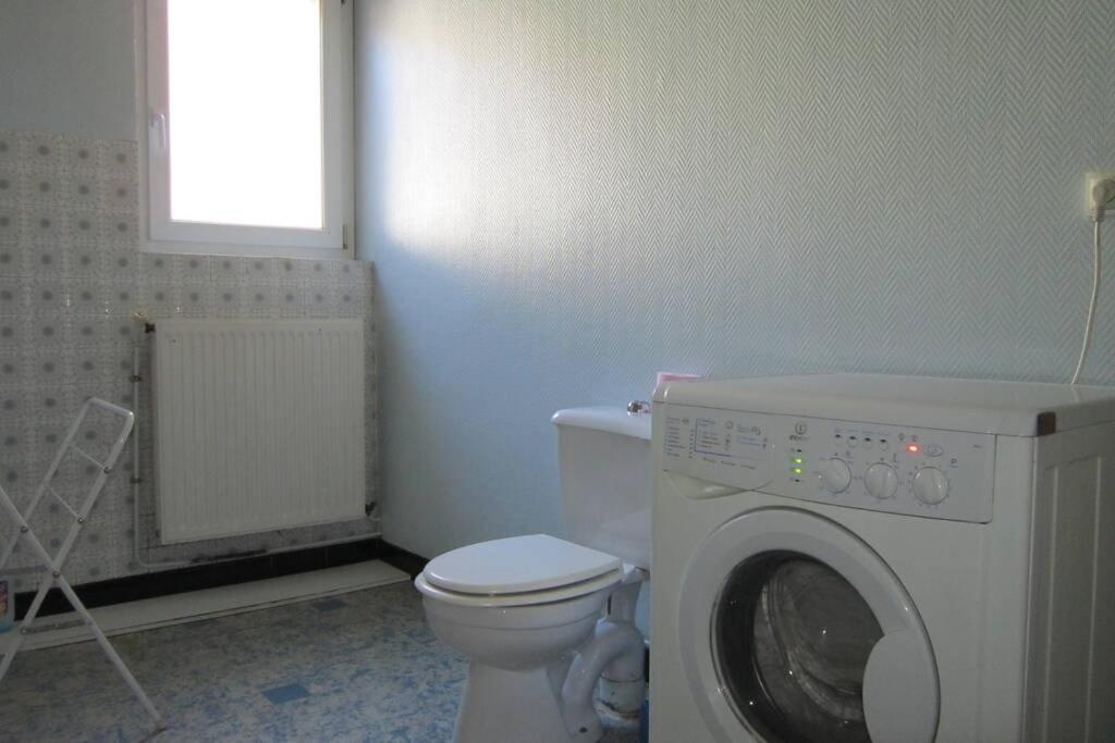 Appartement Rdc Maison De Village Savignac-les-Ormeaux Eksteriør billede